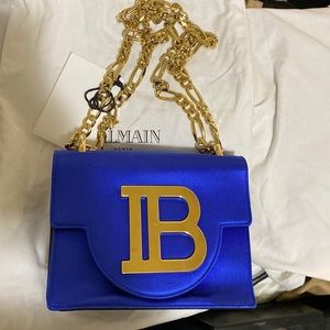 Super cute 🥰 royal blue bag
